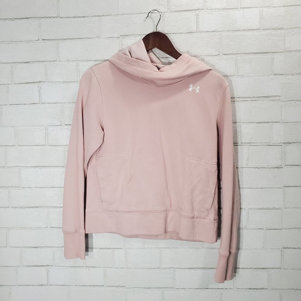 Under Armour light pink sweatshirt